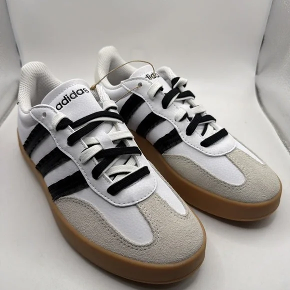 Adidas Women White Black Gum Sole Low Top Striped Athletic Sneakers . Size 9 - Picture 6 of 15